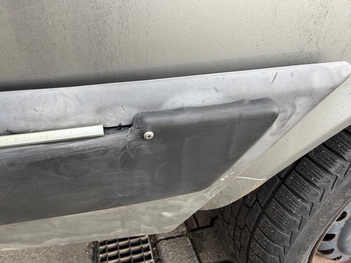 Volvo 340 original Stoßstange Stoßfänger hinten unlackiert BJ86